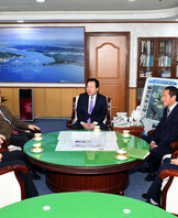 이승연 목포기독교교회연합회장(목사) 부활절 예배성금 이웃돕기 성금 목포복지재단에 기탁