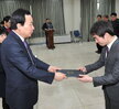 2,10일6급이하승진,신규,전보임용장전달 (5)