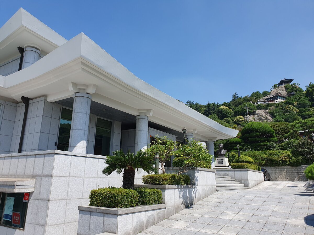 문화 쉼터 성옥 기념관 전경