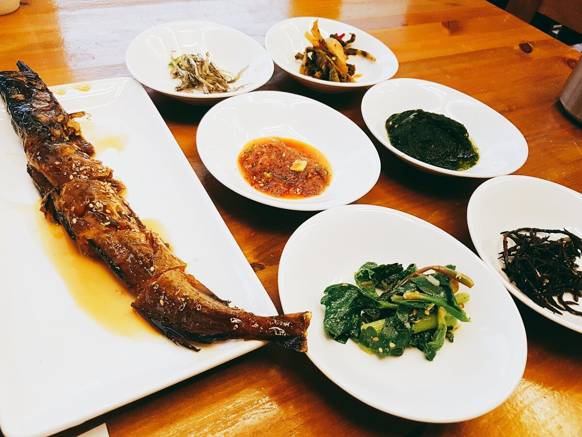 명인집 전경