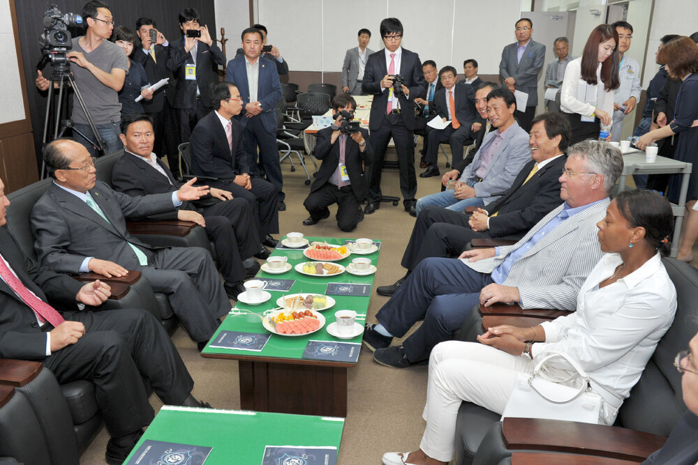 허정무,거스히딩크축구재단운영협약식15(2012,5,29,목포FC).jpg