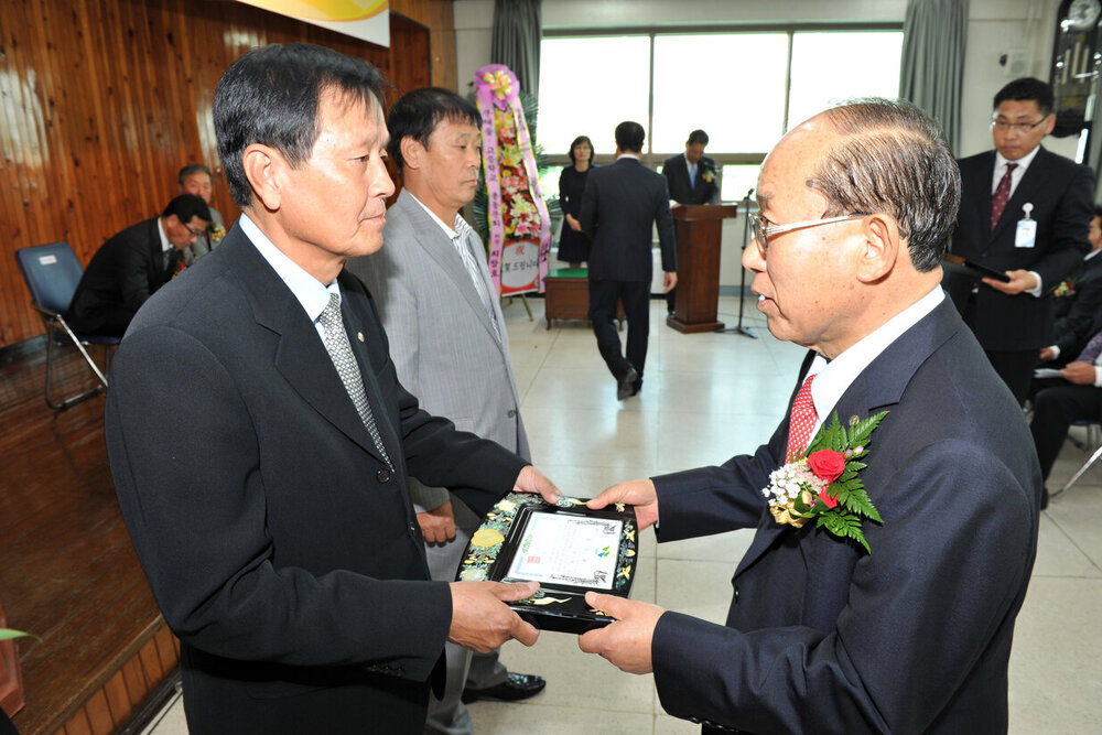 주민자치위원장협의회장이,취임식05(2012,10,19,회의실).jpg