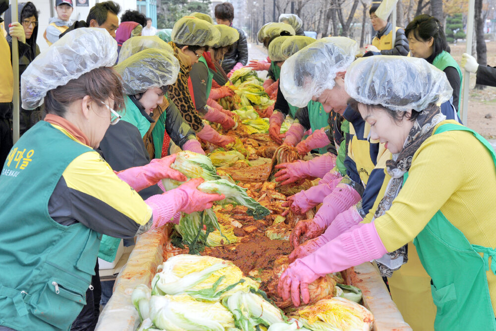 새마을회사랑의김장나누기행사07(2012,11,26,이마트목포점).jpg