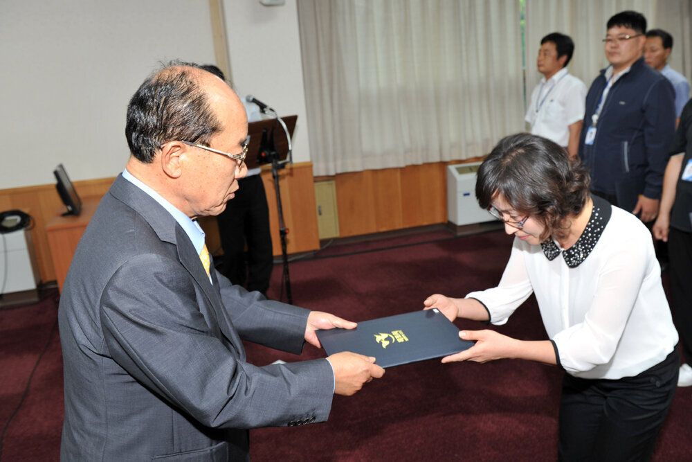 2013,9,13일자승진임용장교부12(2013,9,13,상황실).jpg