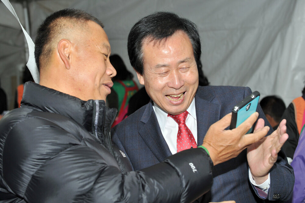 신흥동시범주민자치회1주년기념식03(2014,11,7,원형상가주차장).jpg