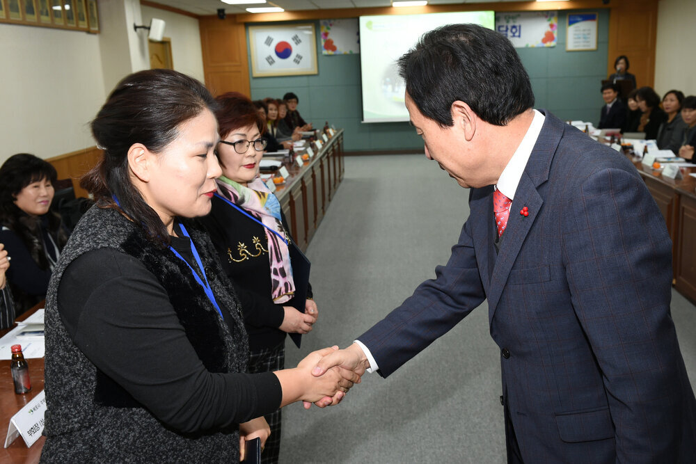 목포시주부명예기자간담회04(2015,12,18,상황실).jpg