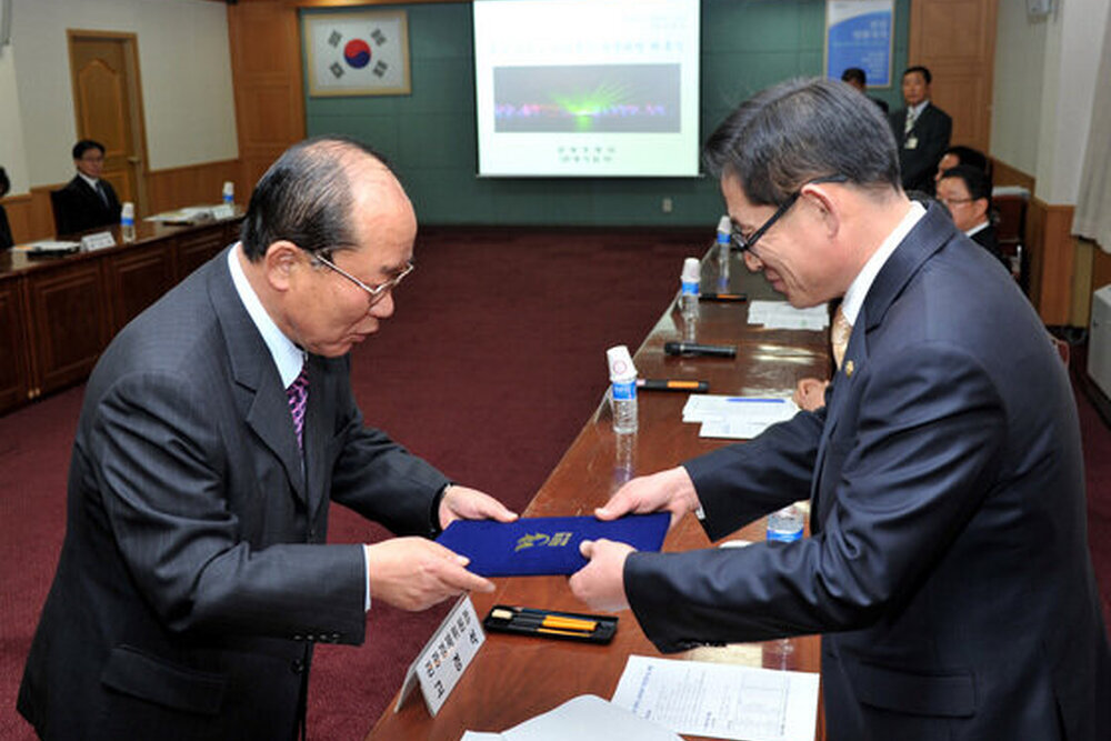 목포춤추는바다분수자문위원위촉장수여식01(2010.11.18.상황실).jpg
