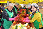 새마을회사랑의김장나누기행사03(2012,11,26,이마트목포점).jpg