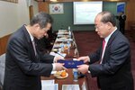 노벨평화상기념관자문위원회의01(2010.12.29.상황실).jpg